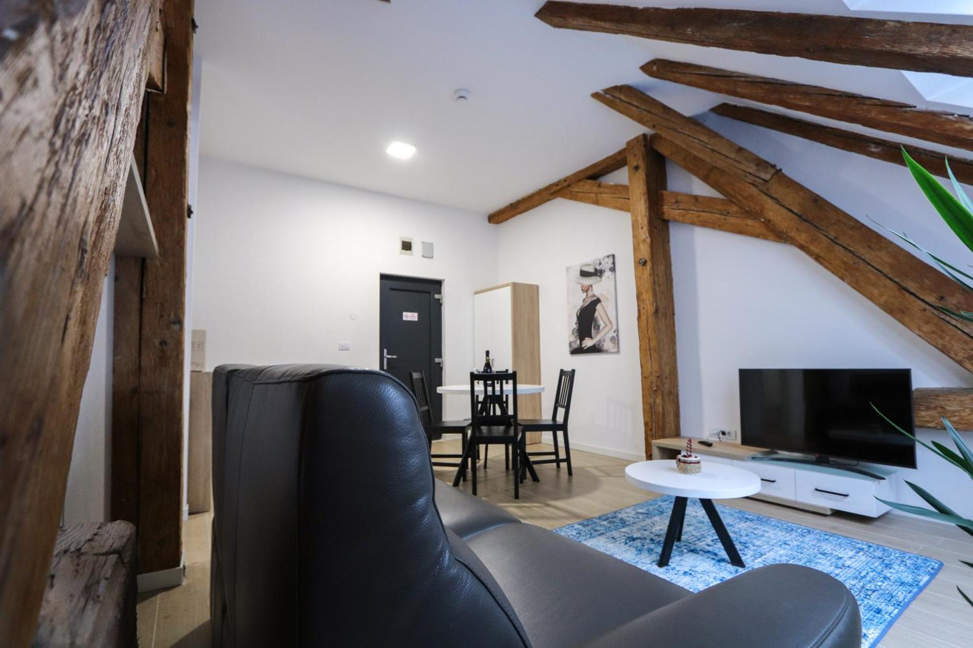 Apartamento Palatul Lugoj Exterior foto